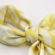 thumbnail image 3 of Pañuelo tipo seda 70 x 70 estampado print leopardo amarillo Talla Única, 3 of 4