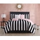 thumbnail image 2 of Juego de ropa de cama Juicy Couture Cabana Stripe Reversible King, 2 of 5