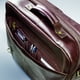 thumbnail image 2 of Bandolera Samsonite de piel colombiana, color marrón, 1,3 kg, 2 of 6