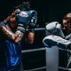 thumbnail image 2 of Correas Lace N Loop para guantes de boxeo con cordones, rojo y negro, par, 2 of 9