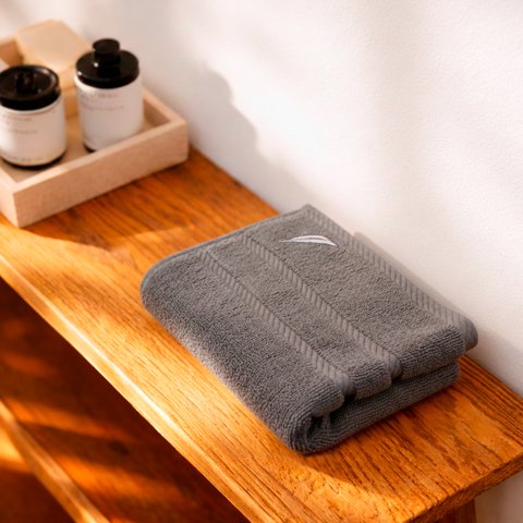 Toalla De Mano Nautica Signature Premium 100% Algodón Gris Oscuro