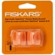thumbnail image 1 of Carro de cuchillas de acero de repuesto para recortadora portátil Fiskars 12 (paquete de 2), 1 of 3