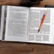 thumbnail image 5 of Libro CSB Apologetics Study Bible Gris Tapa dura, 5 of 9