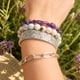 thumbnail image 3 of Pulsera elasticada de piedra amatista natural – protección y paz interior para el día a día, 3 of 5
