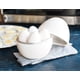 thumbnail image 2 of Hervidor de huevos para microondas Nordic Ware con capacidad para 4 huevos, color blanco, 2 of 8