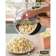 thumbnail image 4 of Popcorn Popper Cook N Home para estufa, aluminio, 6 litros, color negro, 4 of 6