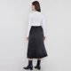 thumbnail image 3 of Falda Mujer Midi Satinada Negro Corona, 3 of 5