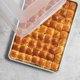thumbnail image 4 of Bandeja para hornear Nordic Ware XL de aluminio con tapa, 54 x 38 x 5 cm, 4 of 6