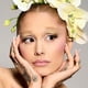 thumbnail image 2 of Paleta de sombras de ojos r.e.m. beauty de Ariana Grande Wicked 12 Shades, 2 of 9