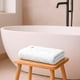 thumbnail image 1 of Toalla de Baño Cuerpo SAVOY Nautica Home 76x137cm 100% algodón ultra suave blanca, 1 of 7