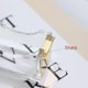 thumbnail image 3 of Kit de Grapadora y Dispensador de Cinta Acrílico Dorado Buqoo, 3 of 9