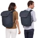thumbnail image 4 of Mochila Thule Subterra Travel de 26 litros para portátil de 16 pulgadas, color pizarra oscura, 4 of 9