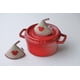 thumbnail image 2 of Juego de 2 manoplas Potholder Staub Z1033-715 con pomo, color cereza, 2 of 5