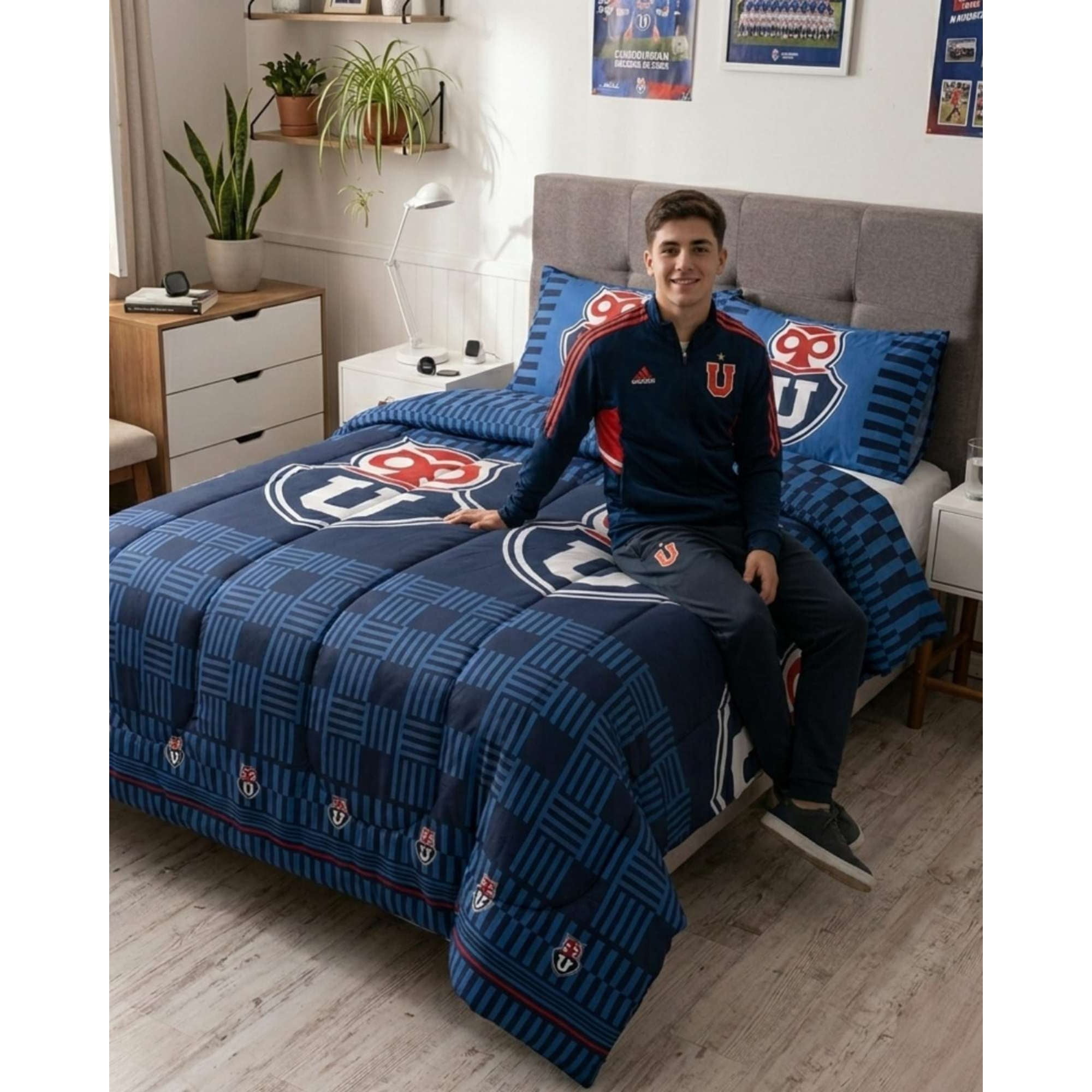 Myl Todo Hogar - Plumón Estampado U. De Chile 2 Plazas Máximo Confort Y Suavidad