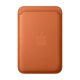 thumbnail image 1 of Billetera FineWoven para iPhone con MagSafe Apple color Naranja Fox, 1 of 5