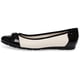 thumbnail image 4 of Zapatos Anne Klein Able Ballet Flat para mujer, color crema y negro, 4 of 7