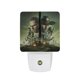 thumbnail image 1 of The Walking Dead / Los Muertos Vivientes Luz nocturna LED con sensor de anochecer a amanecer para dormitorio, baño, pasillo, escaleras - Lámpara LED nocturna de enchufe, 0.5W - 1 pieza, 1 of 6