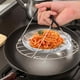 thumbnail image 4 of Juego de accesorios para rejilla de vapor, incluye rejilla para cocinar huevos de 9 orificios con asas de silicona resistentes al calor y compatible con rejillas para ollas a presión de 6 y 8 cuartos,, 4 of 5