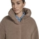 thumbnail image 2 of Abrigo Levi's Patchwork acolchado Teddy Taupe para mujer, 2 of 4