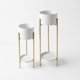 thumbnail image 3 of set 2 maceteros con pedestal metal blanco dorado, 3 of 4