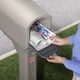 thumbnail image 4 of Buzón Step2 MailMaster Express resistente a la intemperie color mocha, 4 of 5