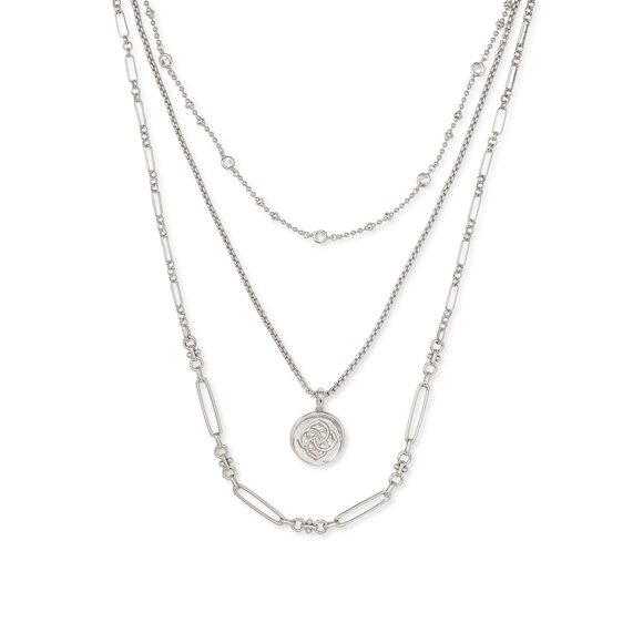 Collar Kendra Scott de latón plateado con rodio