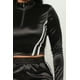 thumbnail image 3 of Conjunto de Chaqueta y Pantalón con Detalle de Rayas y Cremallera Frontal, 3 of 5