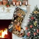 thumbnail image 1 of La Tierra Perdida Tema: Calcetines de Navidad, fino lino blanco para colgar en escaleras y chimenea, decoración navideña para el hogar, regalo de Navidad.54cm×38cm, 1 of 5