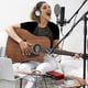 thumbnail image 2 of Auriculares estéreo con cable PHILIPS para podcasts, color plateado, 2 of 6