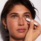thumbnail image 2 of Lápiz corrector Jones Road The Neutralizer Light Peach, 2 of 4