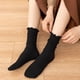 thumbnail image 4 of Xiao Hua Calcetines Cortos de Encaje con Borde de Hoja de Loto Lindos, Calcetines Náuticos de Punto de Algodón Delgado Neutro, Calcetines Acanalados Apilados con Borde de Hoja de Loto, Negro, 6 Pares, 4 of 4