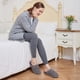 thumbnail image 2 of Zapatillas EverFoams Fuzzy Slip-on para mujer, espuma viscoelástica gris claro, 2 of 9