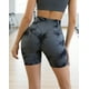 thumbnail image 1 of Calza Corta Mujer Fitness Pretina Cruzada Push Up Tie Dye, 1 of 5