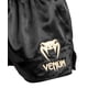 thumbnail image 2 of Pantalón corto de muay thai Venum Classic rojo/negro/dorado para entrenamiento, 2 of 2