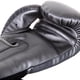 thumbnail image 3 of Guantes de Boxeo Venum Elite Gris para Boxeo, Muay Thai y Kickboxing, 3 of 4