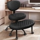 thumbnail image 1 of Silla de Oficina AtHope para Sentarse con Piernas Cruzadas, Altura Ajustable, Negra, 1 of 9