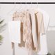 thumbnail image 5 of Paquete de 10 perchas con gancho, perchas de plástico para pantalones, perchas duraderas que ahorran espacio para ropa, armario, abrigos o camisas blancas, 5 of 6