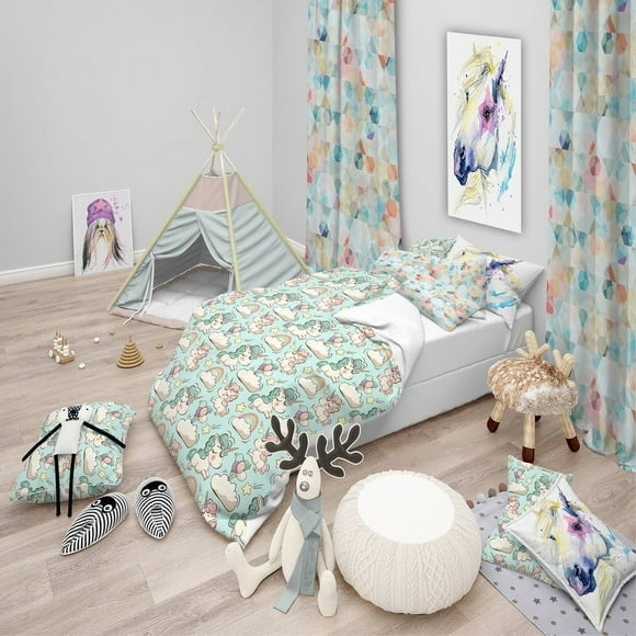 Designart Pattern With Cute Unicorns And Clouds Moderno Juego De Cama Infantil