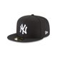 thumbnail image 1 of Gorra New Era 59FIFTY, ajustada a los New York Yankees, color blanco y negro, 1 of 6