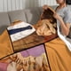thumbnail image 3 of Una Mujer Bajo la Influencia anti-pilling, suave, ligera, esponjosa y acogedora de lujo para hogar y cocina – Perfecta para niños y adultos,120X150cm, 3 of 6