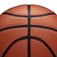 thumbnail image 4 of Balón de baloncesto WILSON Evolution Game, tamaño 7 - 29.5, 4 of 7