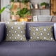 thumbnail image 2 of Almohada Velvet Majestic de Plutus Brands, azul, citrino y crema, 45 x 45 cm, 2 of 5