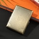 thumbnail image 5 of Estuche retro de metal para cigarrillos tamaño king para hombre y mujer, caja de tabaco de 100 mm, capacidad para 20 cigarrillos, resistente, con clip de resorte de doble cara, bolsillo abierto, bille, 5 of 7