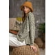 thumbnail image 5 of Sudadera de Rizo Lavado con Estampado de Leopardo y Manga Larga, 5 of 5
