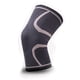 thumbnail image 1 of Rodillera de compresión: la mejor rodillera para el dolor de rodilla en hombres y mujeres. Soporte para correr, baloncesto, levantamiento de pesas, gimnasio, entrenamiento y deportes., 1 of 5