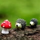 thumbnail image 1 of Mini erizos y hongos de resina, figuras en miniatura, accesorios para jardines de hadas, suministros para jardines de hadas, animales para jardines de hadas, micropaisajes, macetas, decoración artesan, 1 of 6