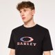 thumbnail image 5 of Camiseta Oakley O Bark 2.0 para hombre, negra/bandera americana - XS, 5 of 7