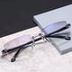 thumbnail image 2 of Gafas de presbicia con doble luz, gafas con zoom inteligente, borde de corte de diamante sin marco, gafas de presbicia con luz azul, tanto de cerca como de lejos, de doble uso, 2 of 5