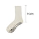 thumbnail image 2 of Calcetines de yoga con agarre para mujer, antideslizantes, ideales para yoga, pilates, barra y danza., 2 of 5