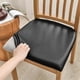 thumbnail image 2 of Cubiertas del asiento de la silla de comedor 4 PCS, cubierta del cojín del asiento impermeable sólida Silla de comedor estirable a prueba de aceite Protctor Slipcover (negro oscuro), 2 of 3